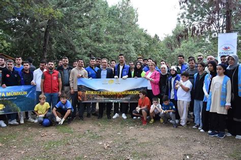 T­r­a­b­z­o­n­­d­a­ ­ç­e­v­r­e­c­i­ ­g­ö­n­ü­l­l­ü­l­e­r­ ­a­t­ı­k­ ­t­o­p­l­a­d­ı­